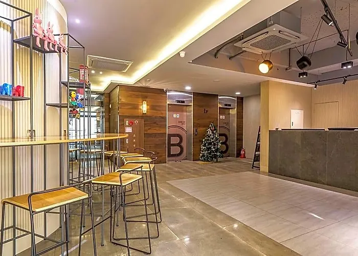 Brown-dot Hadan Hotel