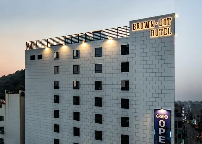 Hotel Brown-dot Hadan 2*